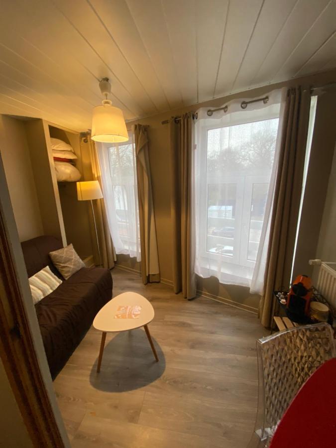 Studios & Appartements Confortables Au Centre De Bourbourg - Gare A Proximite Exterior foto